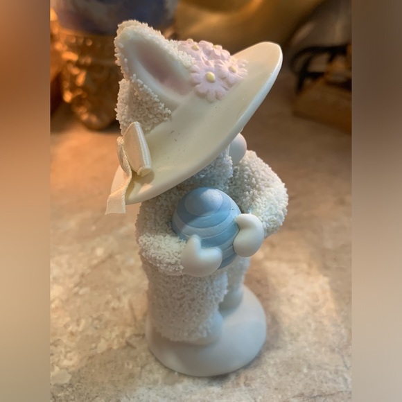 DEPT. 56-SNOWBUNNIES BONNETS & BOWS 4 1/4" Easter Egg - Picture 3 of 8